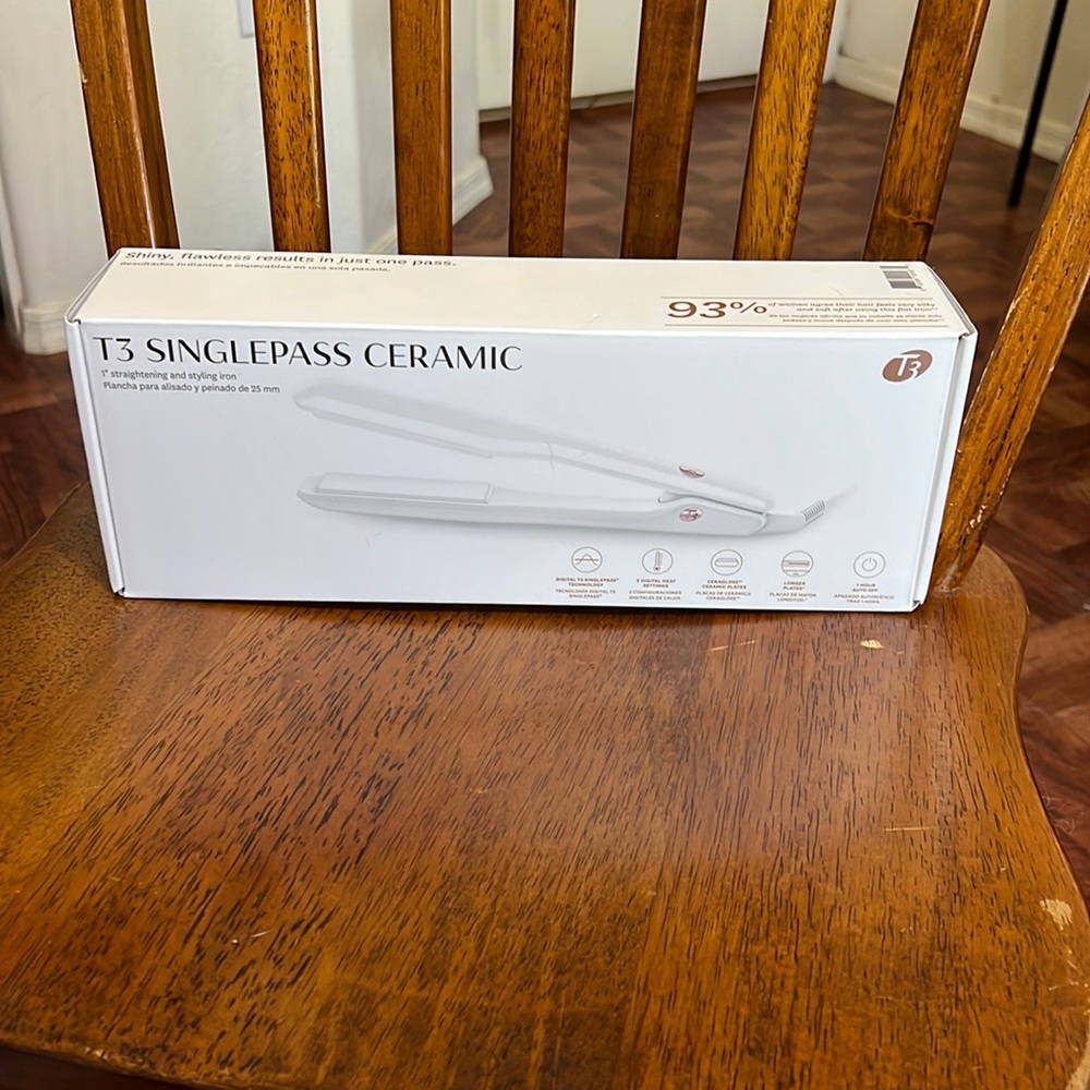 1” T3 ceramic hair straightener